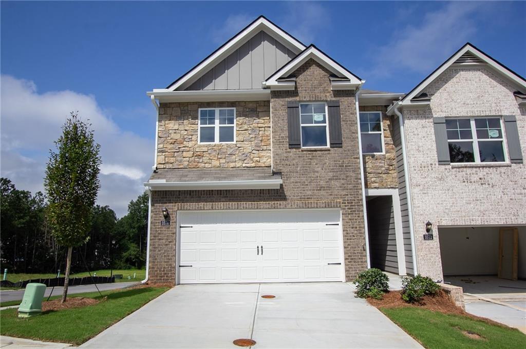 3590 Rowlett Street — photo
