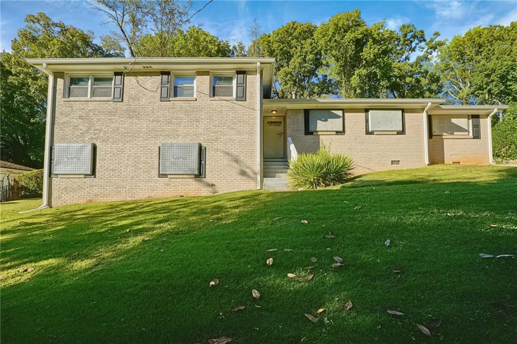 1734 Mary Lou Lane SE — photo
