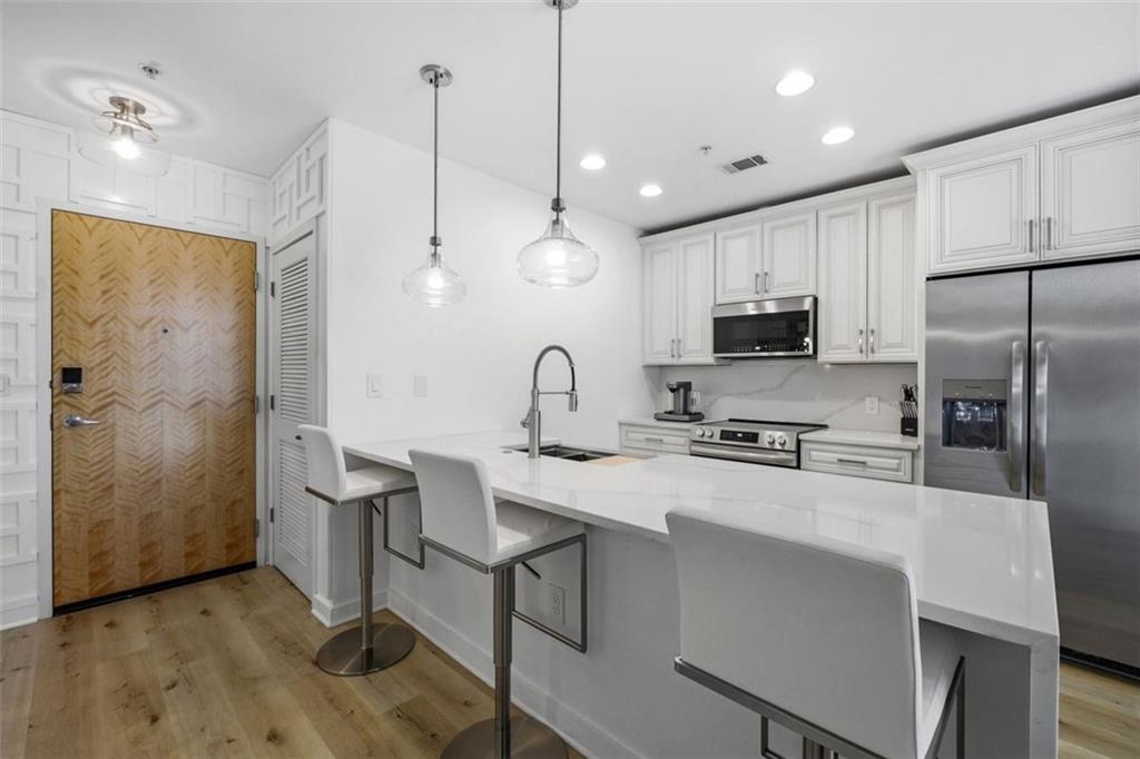 400 W Peachtree Street NW Unit 705 — photo