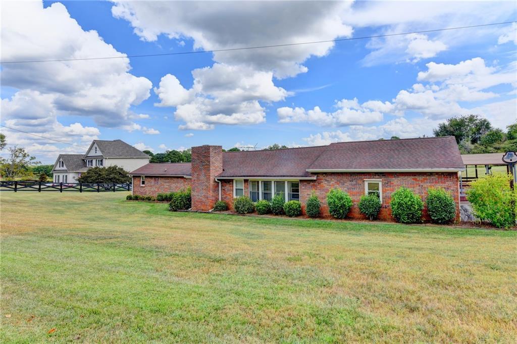 920 Hester Drive — photo