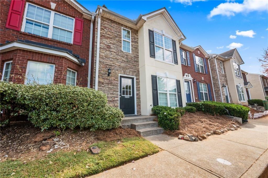 2754 Valley Green Drive — photo