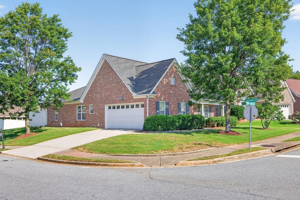1237 Laurelwood Lane — photo