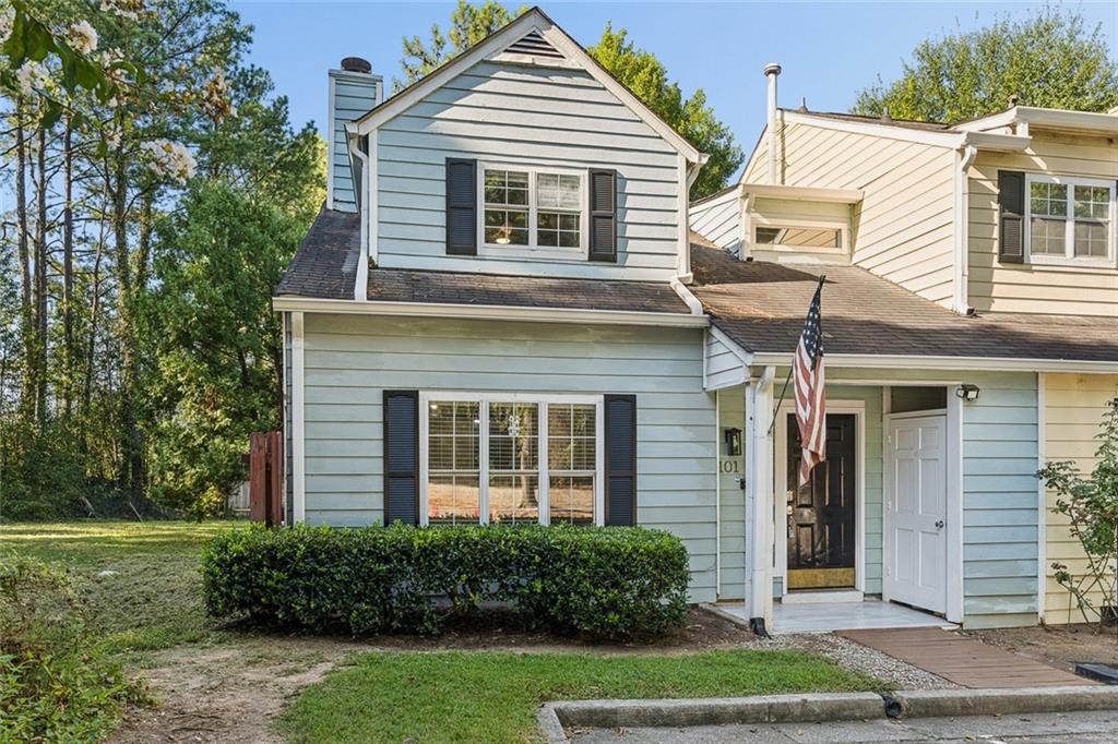 101 Vineyard Pond Drive NW — photo