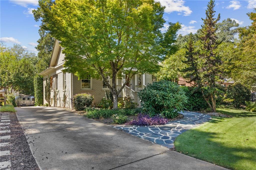 1058 Rosedale Road NE, Atlanta GA 30306 — photo 3