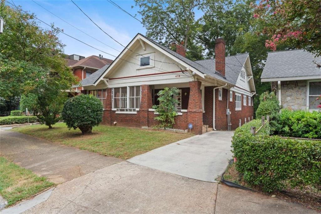 472 Parkway Drive — photo