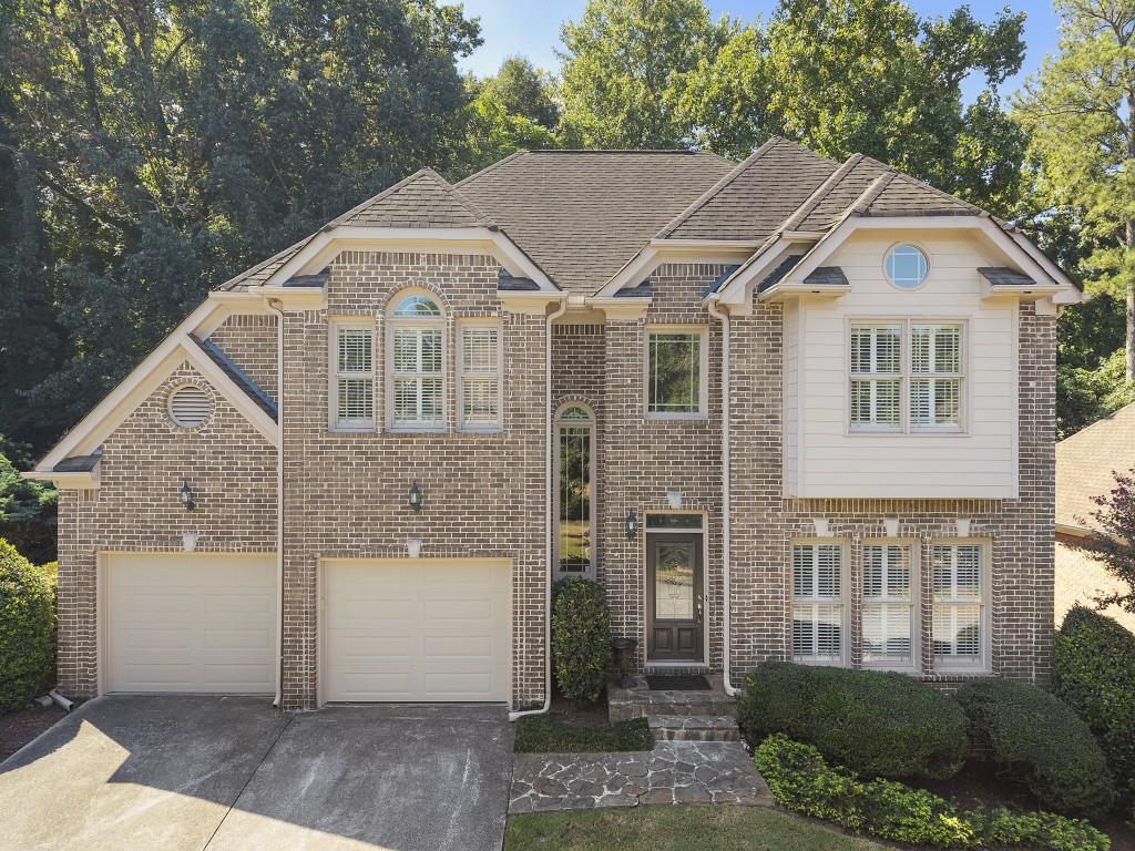 1003 Nottingham Lane NE — photo