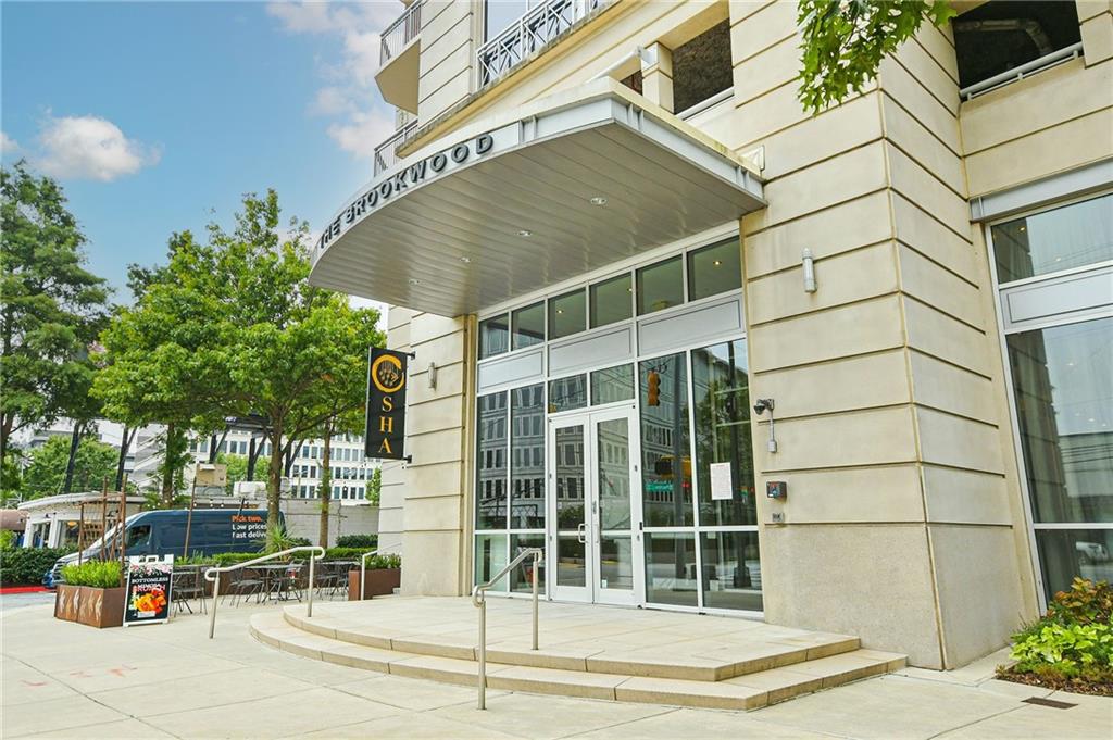 1820 Peachtree Street NW Unit 1102 — photo