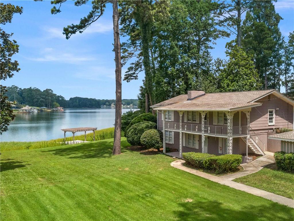 3208 Lake Jodeco Road — photo