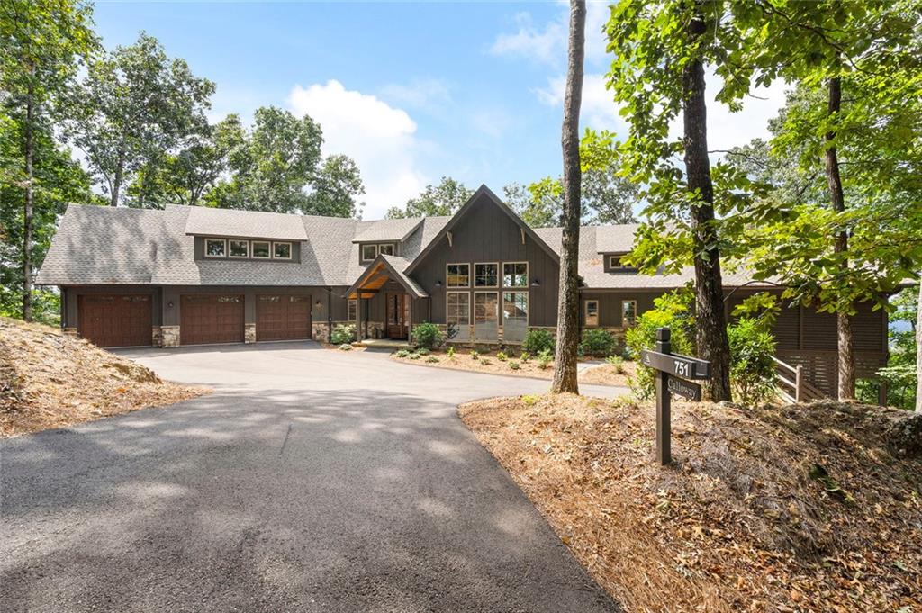 751 Ridgeview Drive — photo