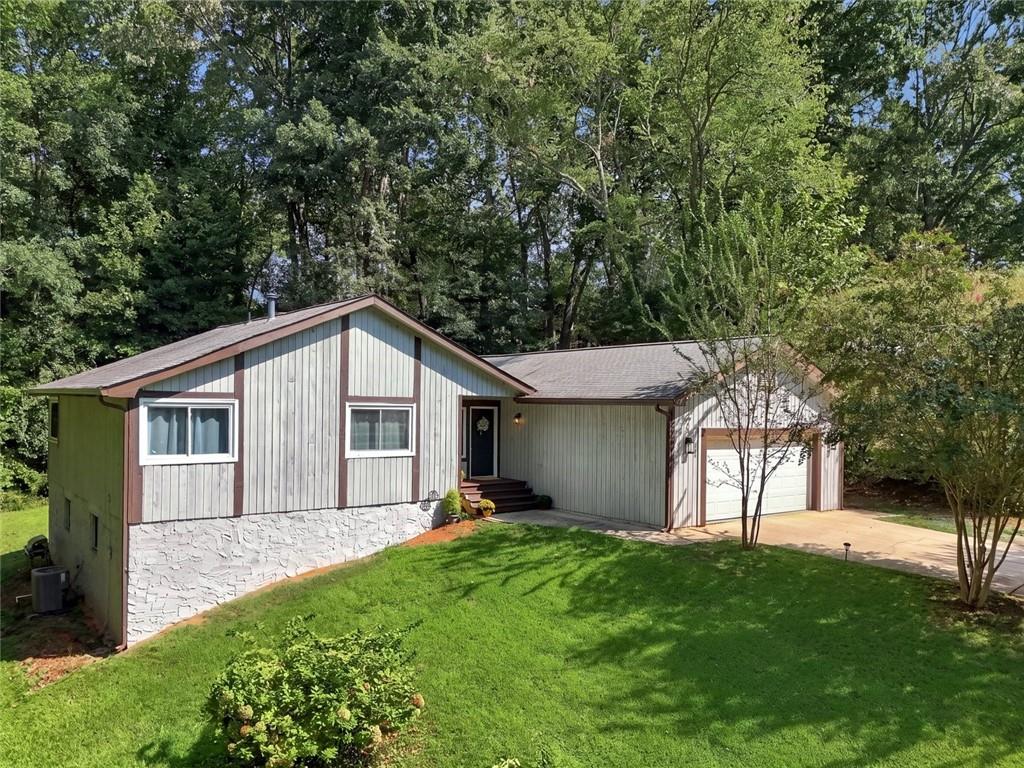 2644 Royal Oak Court — photo