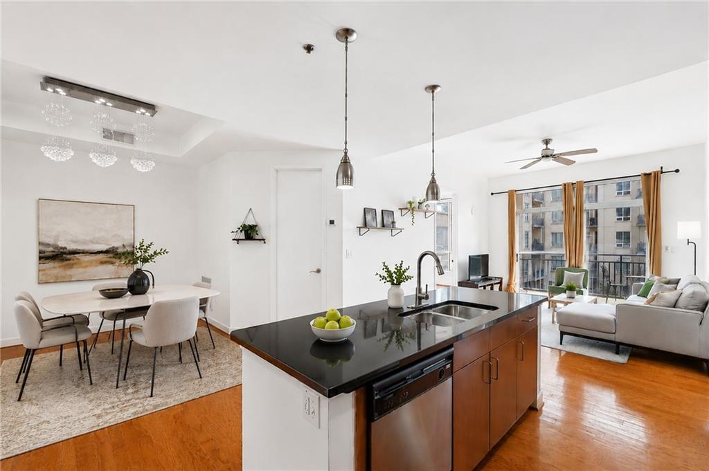 711 Cosmopolitan Drive NE Unit 300 — photo