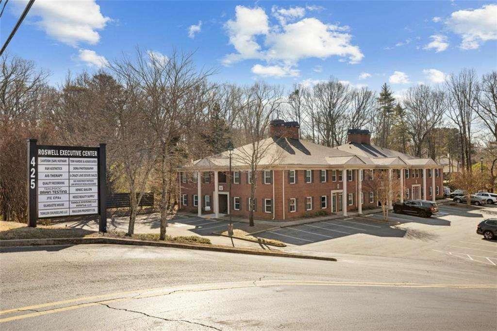 425 E Crossville Road E Unit 215 — photo