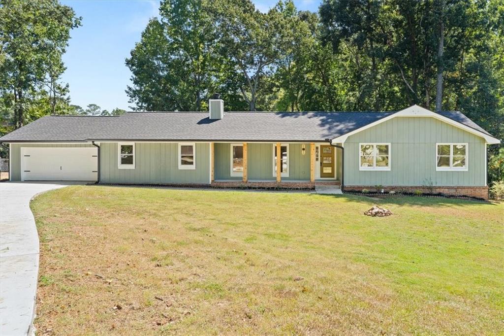 2177 E Chester Circle SE — photo