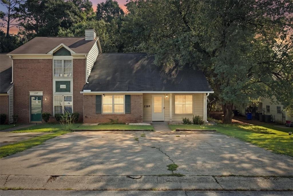 1709 Winchester Way SE — photo