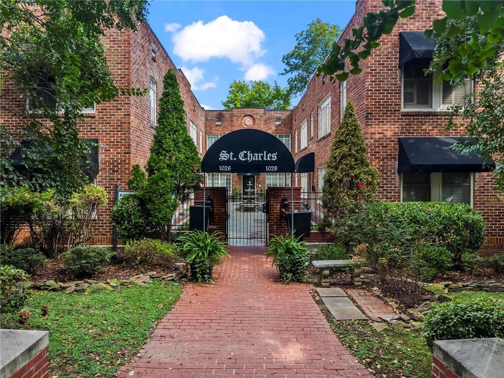 1026 Saint Charles Avenue NE Unit 11 — photo