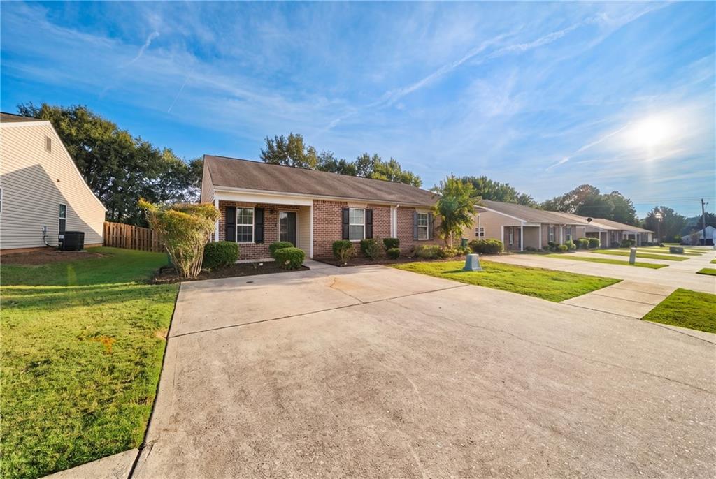 1514 Louise Anderson Drive — photo