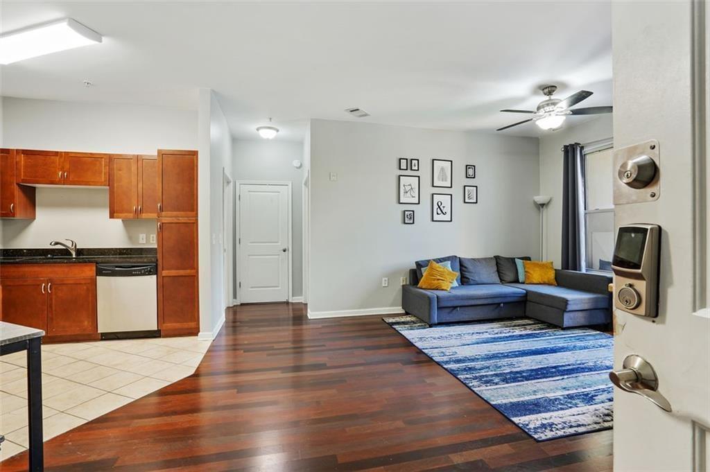 870 Mayson Turner Road NW Unit 1127 — photo