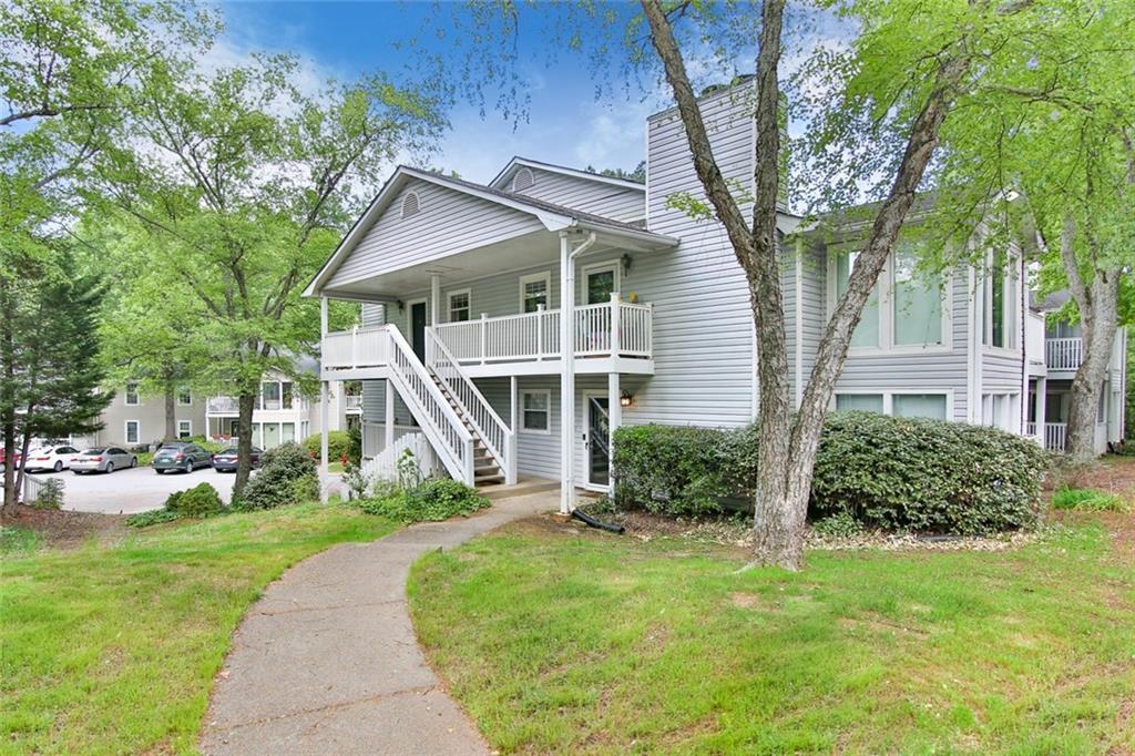 2104 Augusta Drive SE — photo