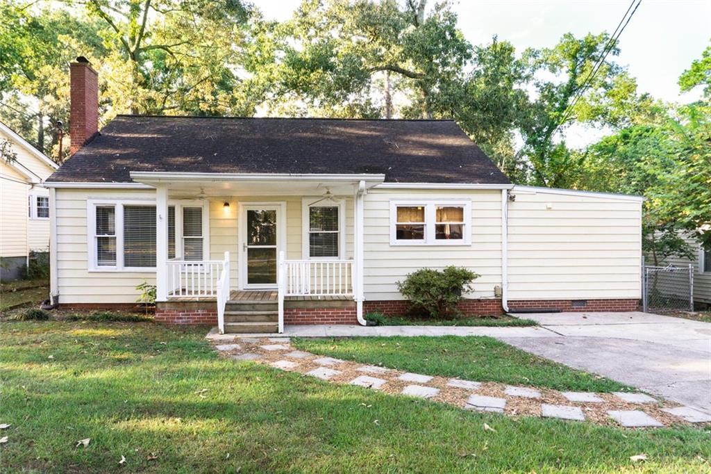611 Briarwood Circle NW — photo