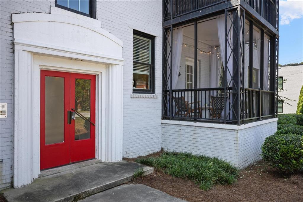 88 Peachtree Memorial Drive NW Unit 2 — photo