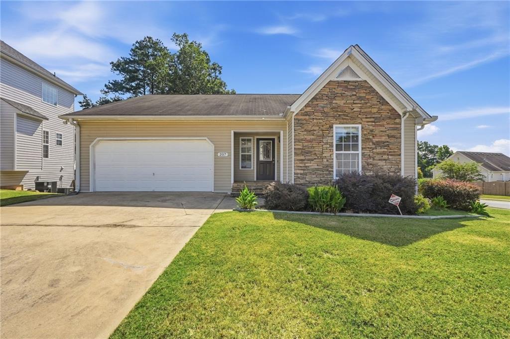 207 Providence Drive — photo