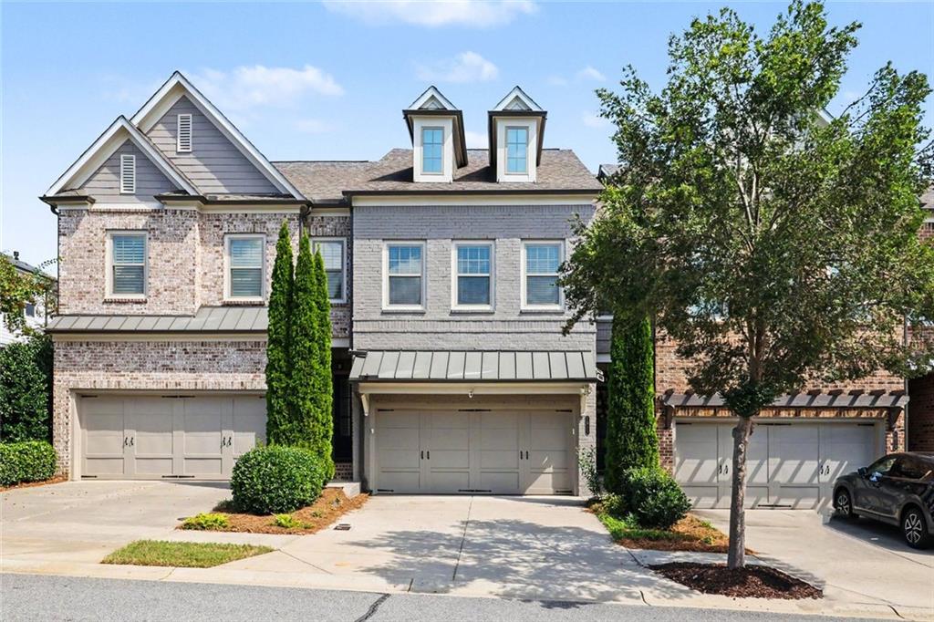 1011 Milhaven Drive — photo