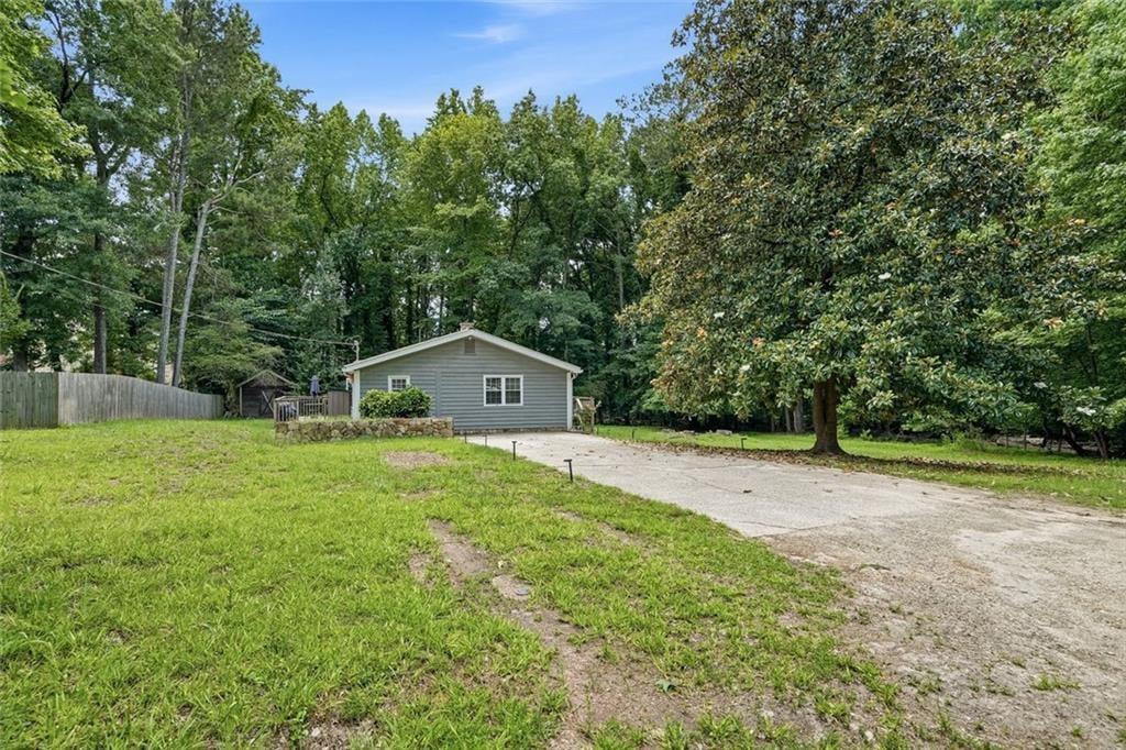 40 Oak Hill Drive — photo