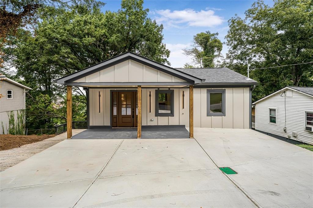 169 Woods Drive NE — photo