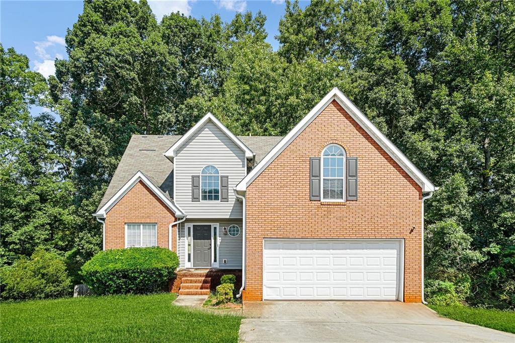 1347 Vine Circle — photo