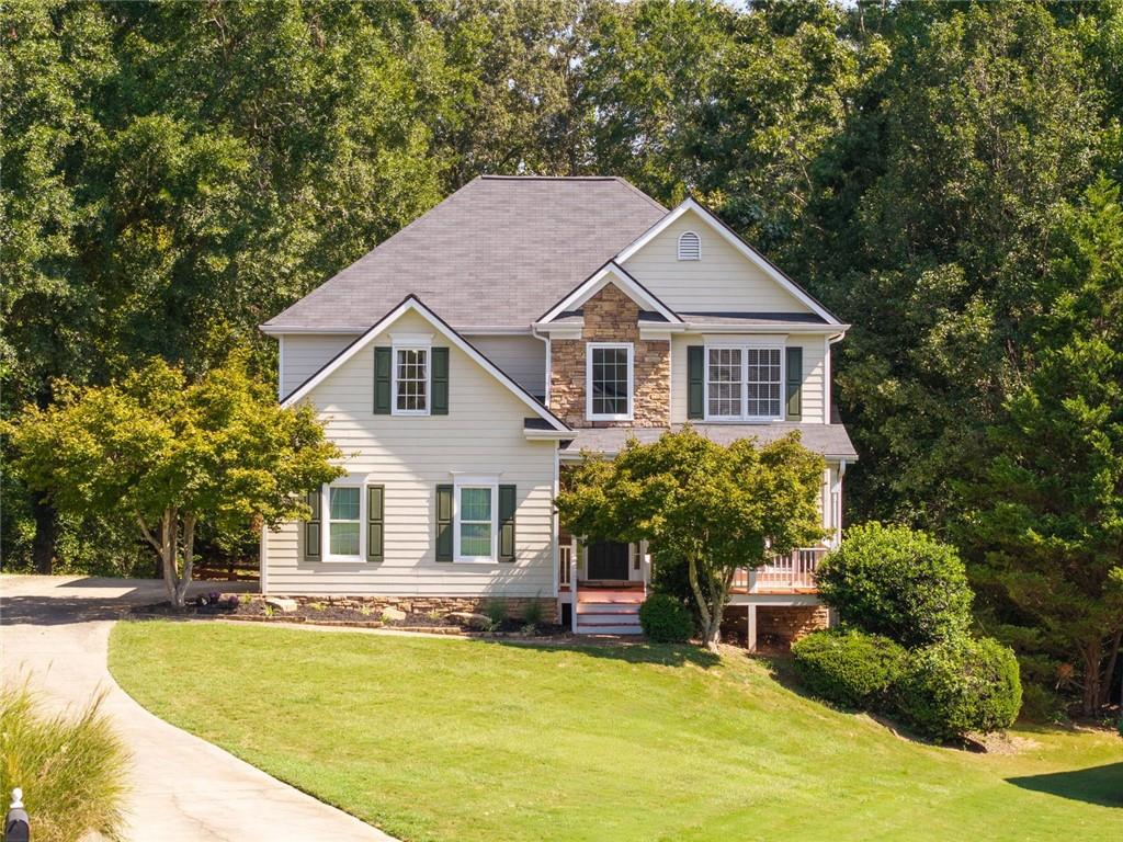 211 Sweetbriar Lane — photo