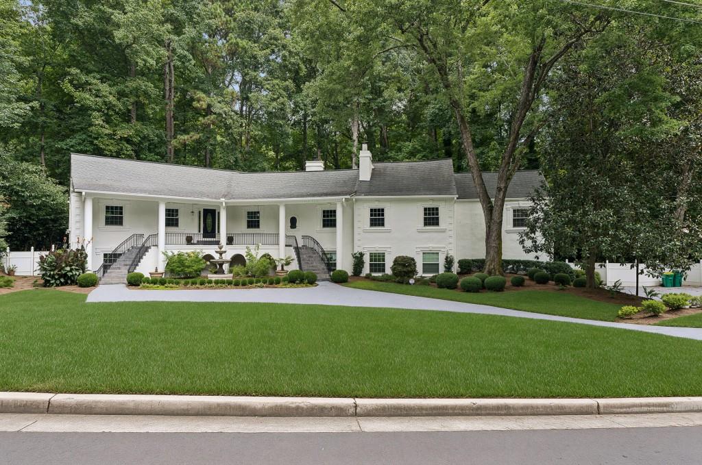 585 Idlewood Drive — photo