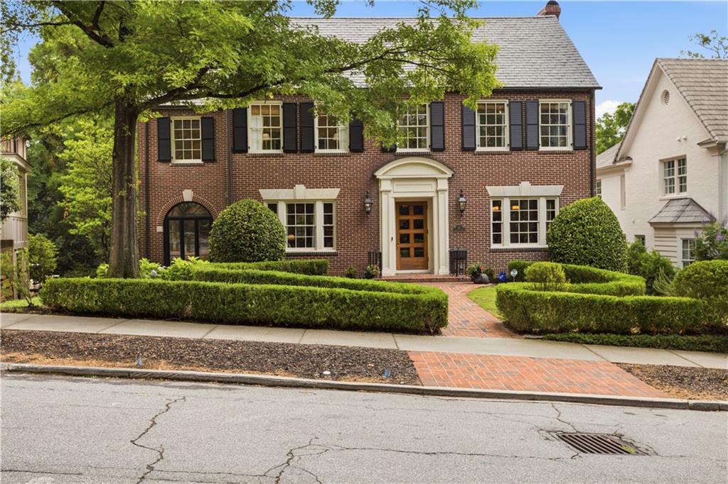 45 Montclair Drive NE — photo