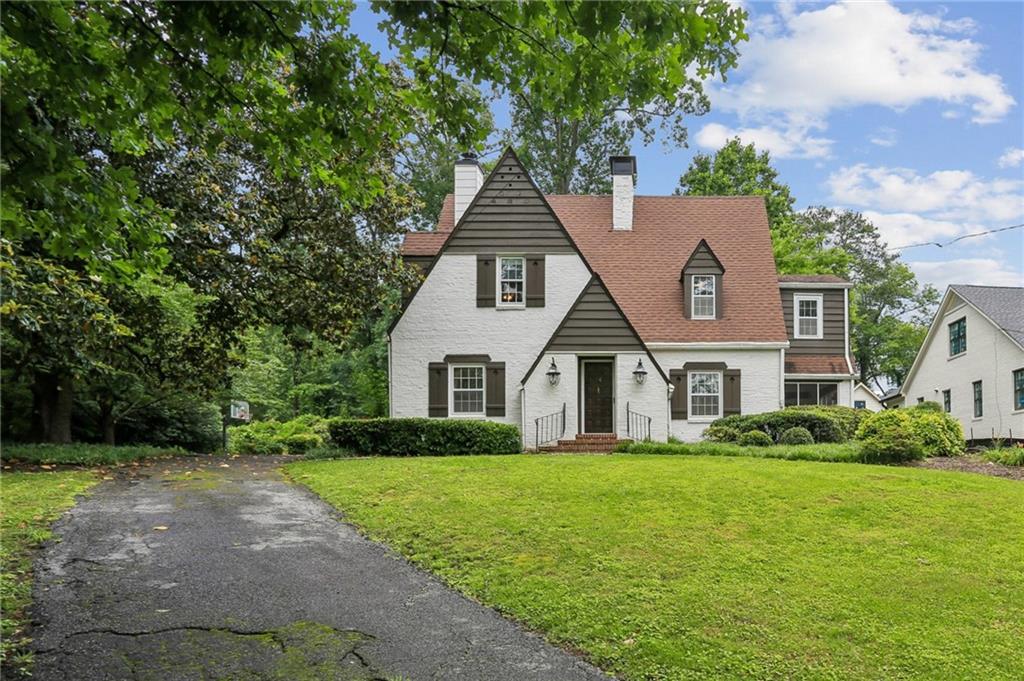 3648 Kingsboro Road NE — photo