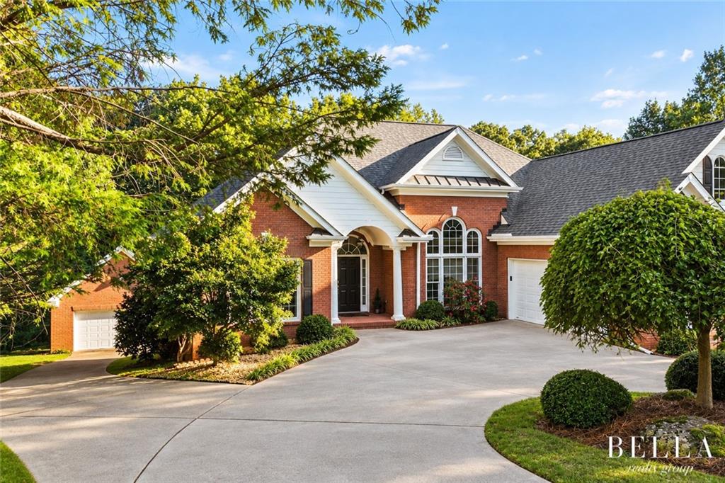 8645 Anchor On Lanier Court — photo
