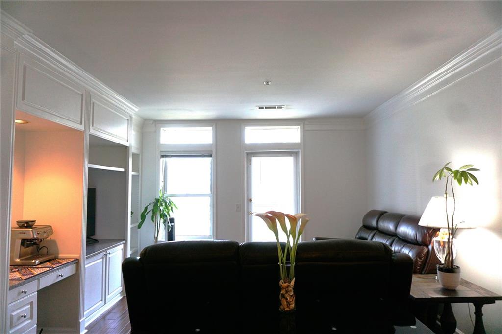 3334 Peachtree Road NE Unit 601 — photo