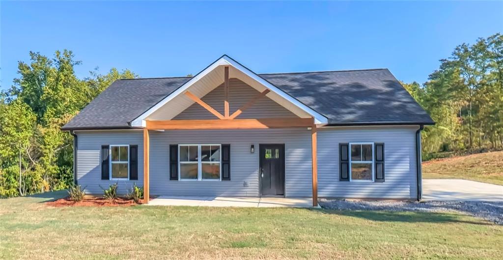 204 Arbacoochee Road — photo
