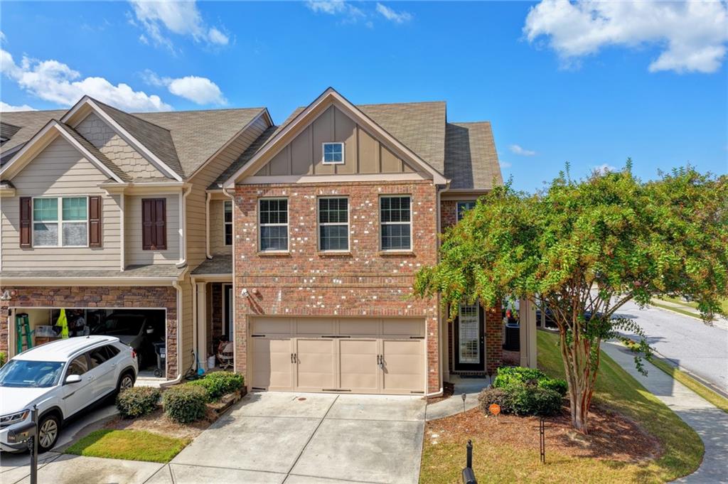 2414 Attewood Drive — photo