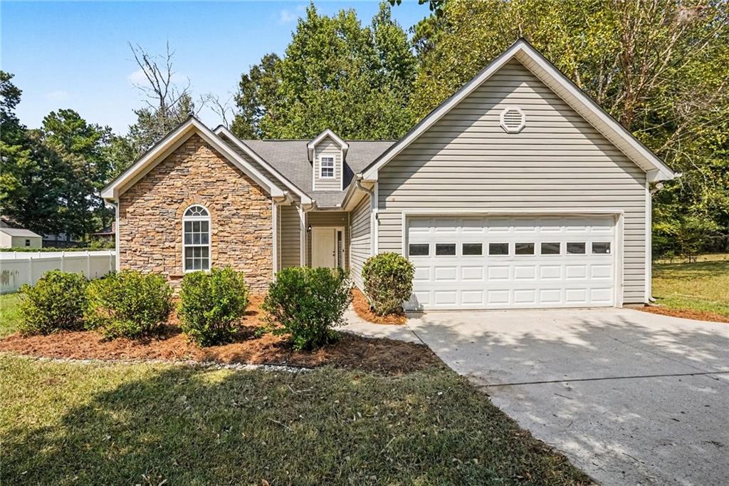 311 Sweetbriar Lane — photo