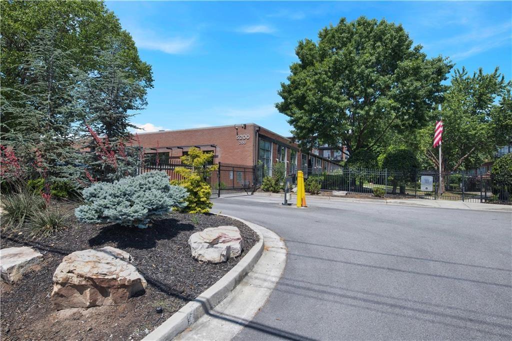 5200 Peachtree Road Unit 2114 — photo