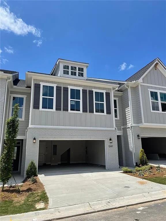 1247 Winterhaven Drive — photo