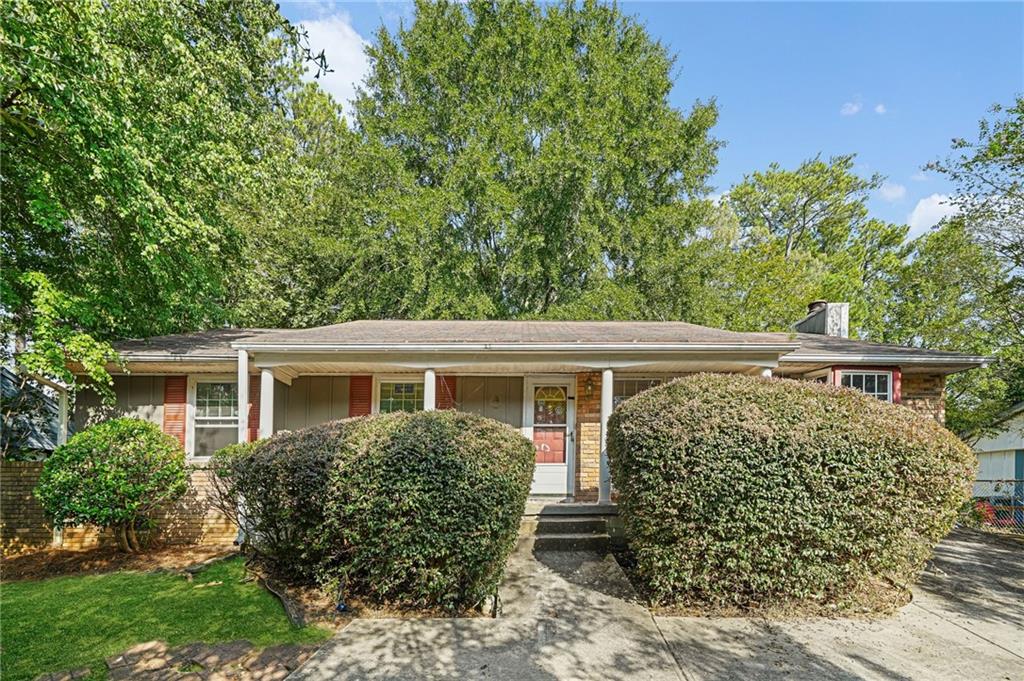 2511 Spring Drive SE — photo