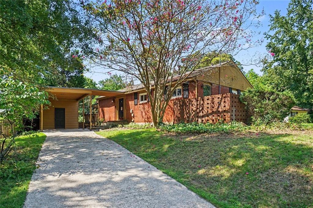 5089 Fairmont Road SE — photo