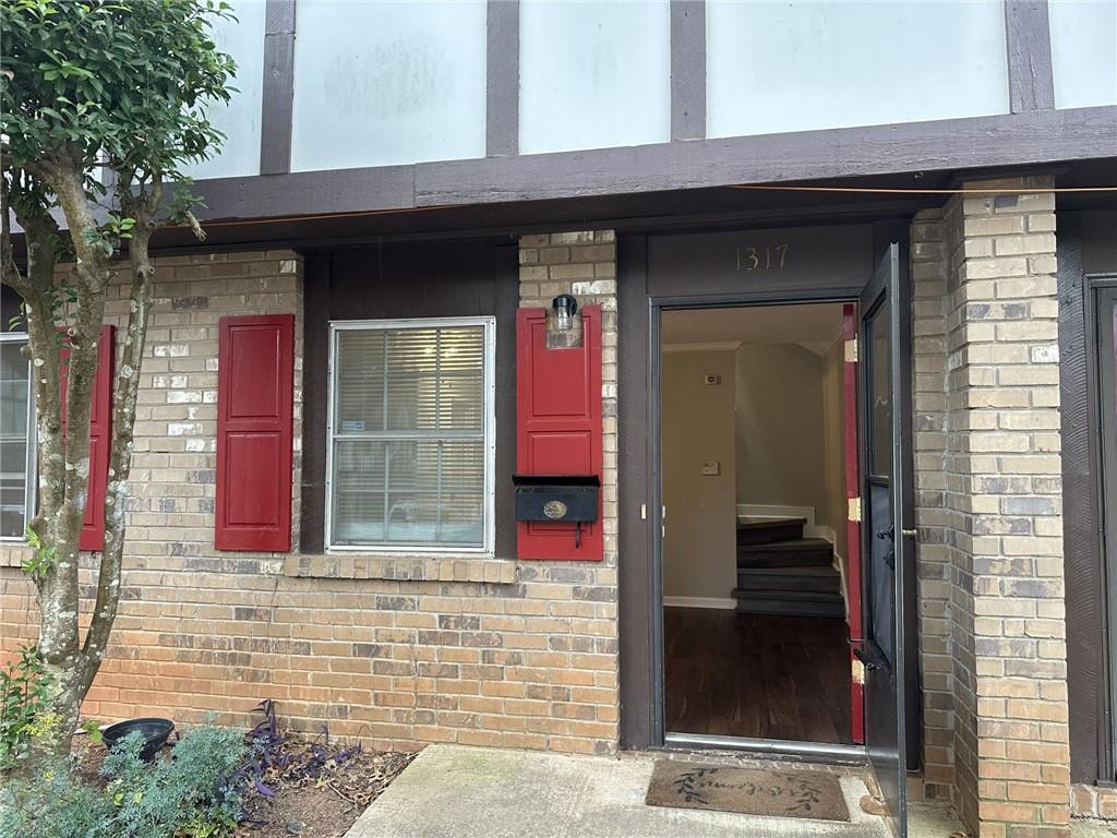 1317 Kingsgate Drive — photo