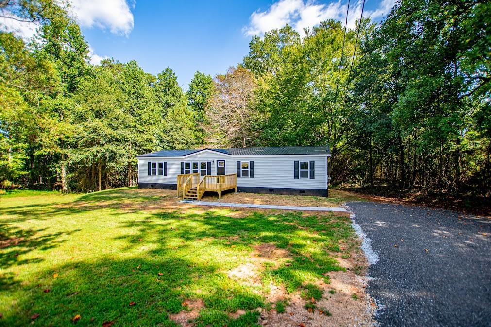 61 Crest Road — photo