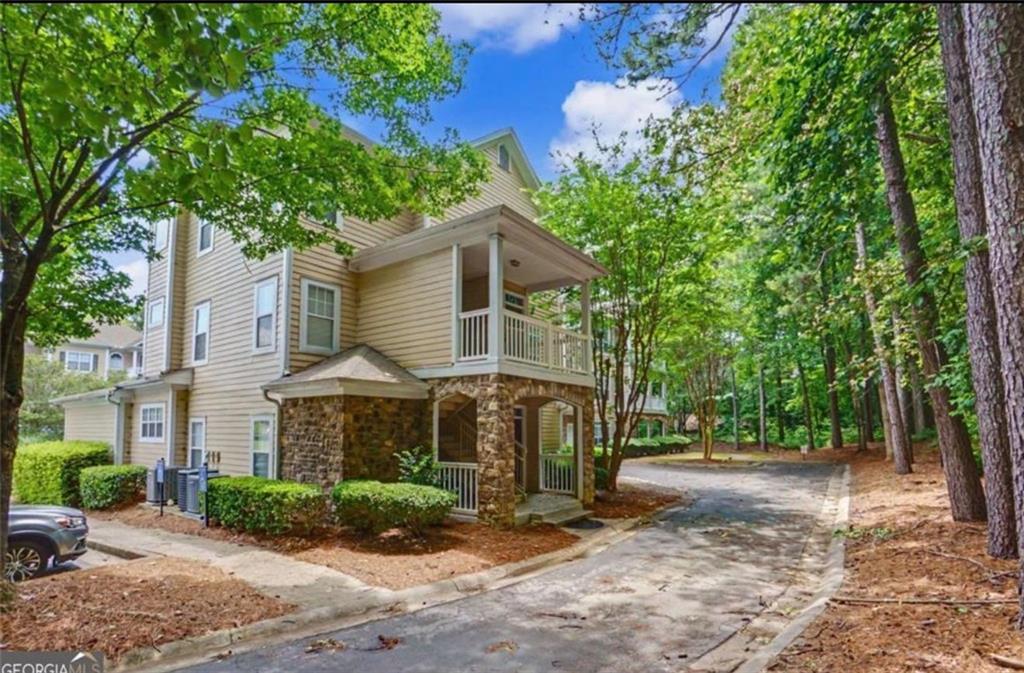 1031 Whitshire Way Unit 1031 — photo