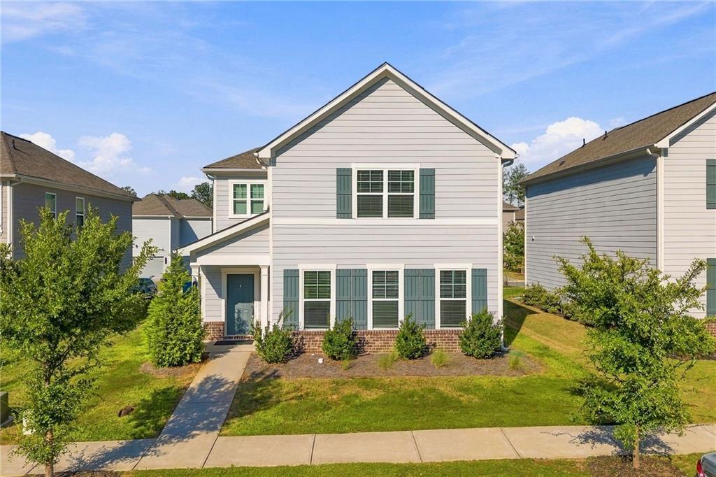 323 Golden Eagle Parkway — photo