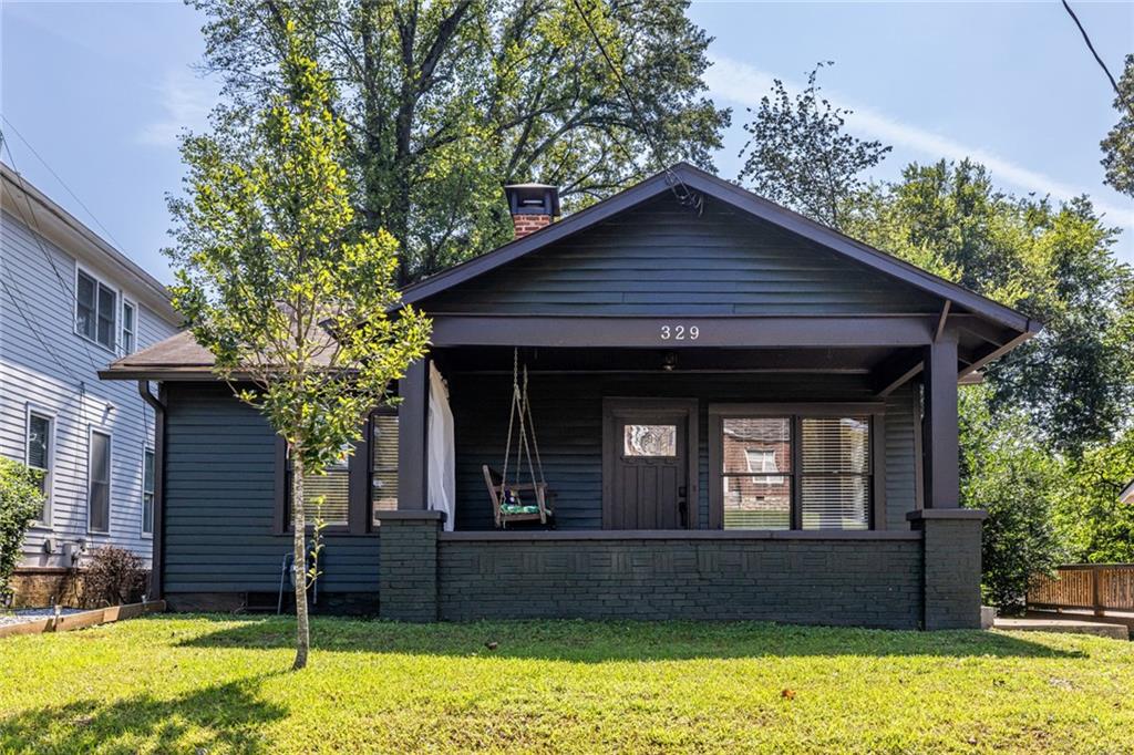 329 Kendrick Avenue SE — photo