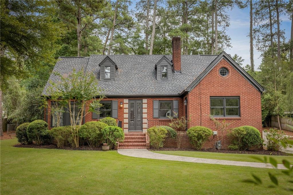 1719 Johnson Road NE — photo