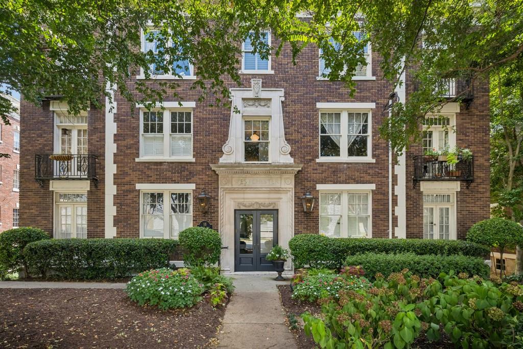 18 Collier Road NW Unit 10 — photo