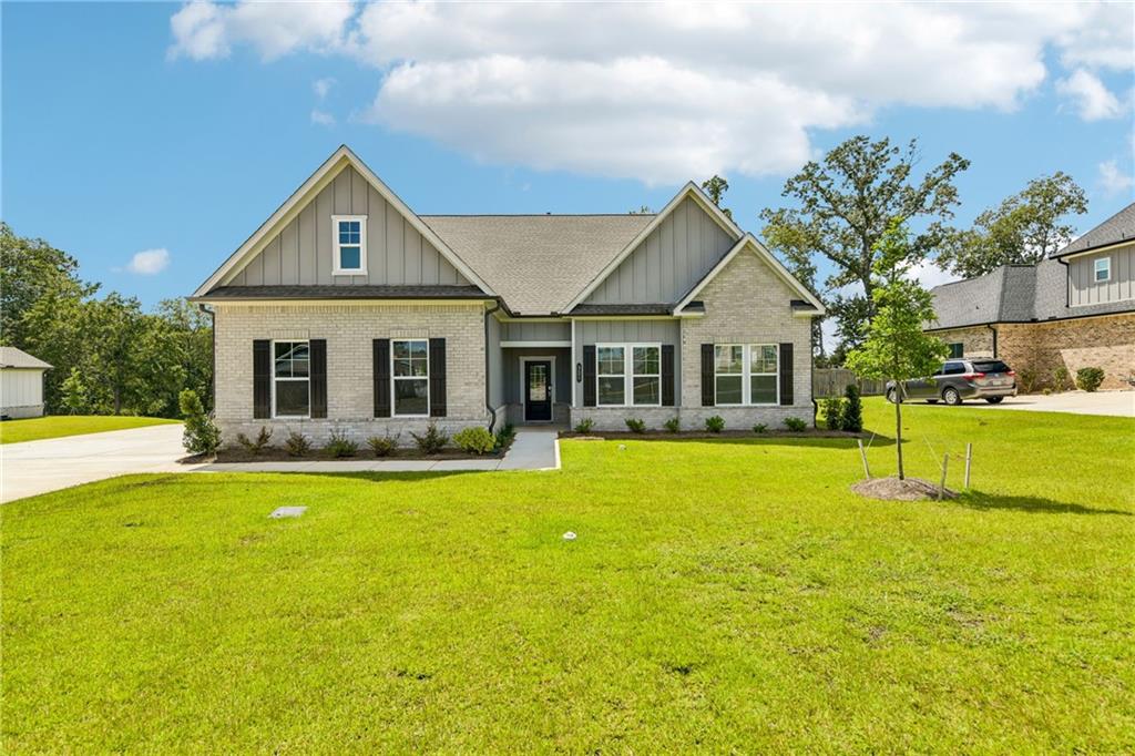 321 Apalachee Way — photo
